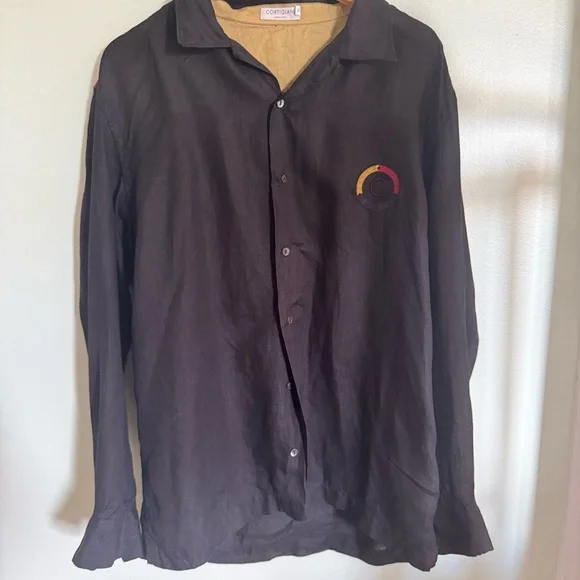 Unisex Black Shirt with Multicolor Embroidered Patch - Picture 6 of 8